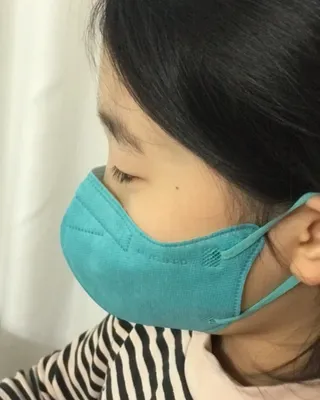 애니가드키즈 새부리형  소형L 5컬러 각 10매입 [크리미베이지, 코튼핑크, 블루레이크, 페일로즈, 민트그린] — 5점을 준 리뷰어가 2022년 2월 올린 사용 사진
