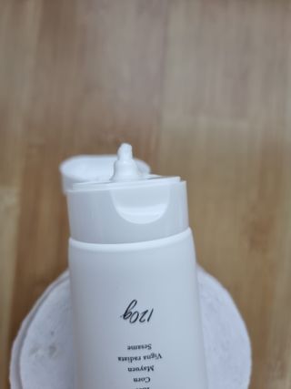 지지지 클린 퍼펙트 클렌징폼 120g — 5점을 준 리뷰어가 2022년 4월 올린 사용 사진