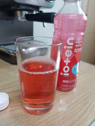 비케어드 생기레드에너지 이오틴 340ml 5개입 — 5점을 준 리뷰어가 2021년 7월 올린 사용 사진