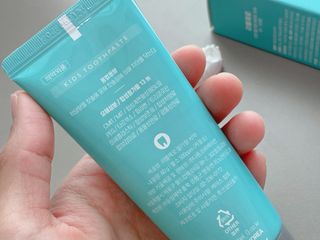 치과에서 쓰는 치약 _ 라벨제로 저불소 꼬마, 키즈, 유아, 베이비, 주니어 안전한 어린이치약 — 5점을 준 리뷰어가 2022년 10월 올린 사용 사진