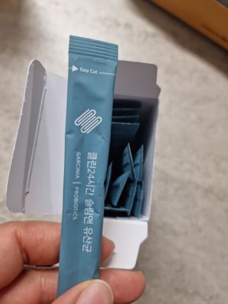 클린24시간 슬림앤유산균 1박스 (3.5g X 15포) — 5점을 준 리뷰어가 2022년 11월 올린 사용 사진