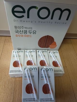 이롬 erom 황성주박사의 국산콩 두유 호두와 아몬드 — 5점을 준 리뷰어가 2020년 12월 올린 사용 사진