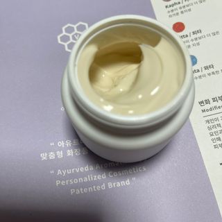 AYU25[아유트웬티파이브]다마스크로즈워터 베이스 천연 수분 촉촉 크림 — 5점을 준 리뷰어가 2021년 4월 올린 사용 사진