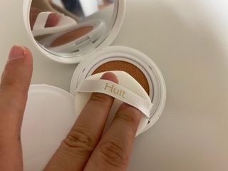 위뜨 글로시 레이어 쿠션 — 5점을 준 리뷰어가 2022년 7월 올린 사용 사진