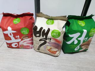 [풀무원] 자연은맛있다 정면, 백면, 홍면  세트 — 5점을 준 리뷰어가 2021년 4월 올린 사용 사진