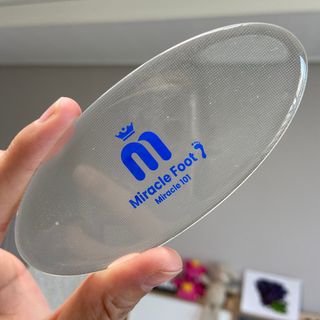미라클풋 유리발각질제거기 물없이 쓱싹쓱싹 몇번만에 발각질 완벽제거 — 4점을 준 리뷰어가 2021년 10월 올린 사용 사진