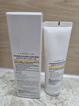 랑벨 비타 에너지 잡티 크림 75ml (피부 속 기미완화크림) — 5점을 준 리뷰어가 2022년 4월 올린 사용 사진
