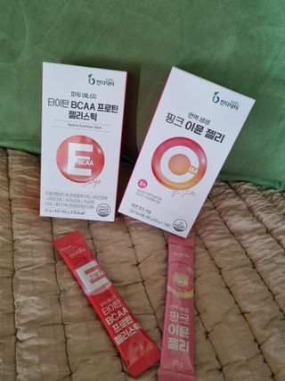 인디닥터 면역 생생 핑크 이뮨 젤리 + 타이탄 BCAA 프로틴 젤리스틱 — 3점을 준 리뷰어가 2022년 6월 올린 사용 사진
