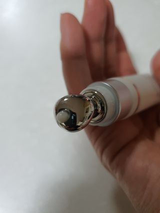 산수시 일루미네이팅 펄 영양 다크서클 스틱 아이 크림 케어 15ml — 5점을 준 리뷰어가 2021년 6월 올린 사용 사진