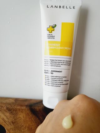 랑벨 비타 에너지 잡티 크림 75ml (피부 속 기미완화크림) — 5점을 준 리뷰어가 2022년 6월 올린 사용 사진