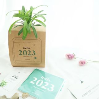 [메이크정글] 식물과 달력이 하나로, 2023년 식물캘린더 No.1 — 5점을 준 리뷰어가 2022년 10월 올린 사용 사진
