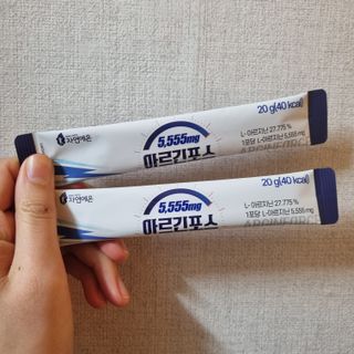 자연에온 아르긴포스 L-아르기닌 5555mg 스틱 15개입 1박스 — 5점을 준 리뷰어가 2022년 1월 올린 사용 사진