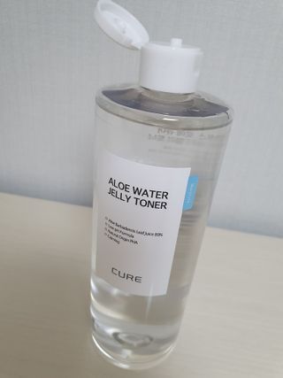 김정문알로에 큐어 큐어 알로에 워터 젤리 토너 500ml — 5점을 준 리뷰어가 2021년 4월 올린 사용 사진