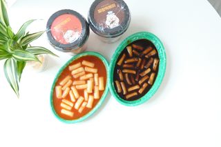 유비쿡 컵떡볶이 매운컵떡볶이2개/ 짜장컵떡볶이 2개  총 4개세트 — 5점을 준 리뷰어가 2021년 4월 올린 사용 사진