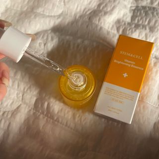 체르엠 스템앤셀 비타민 브라이트닝 에센스 30ml 1개 — 4.5점을 준 리뷰어가 2021년 9월 올린 사용 사진