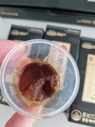 [광동제약] 광동 광옥고 홍삼 본 30포+쇼핑백 증정 — 5점을 준 리뷰어가 2021년 12월 올린 사용 사진