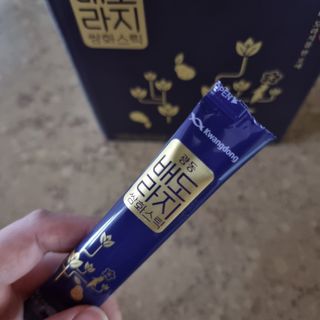 광동생활건강 나우 [광동] 배도라지 쌍화스틱 10mL x 100포 — 5점을 준 리뷰어가 2022년 12월 올린 사용 사진