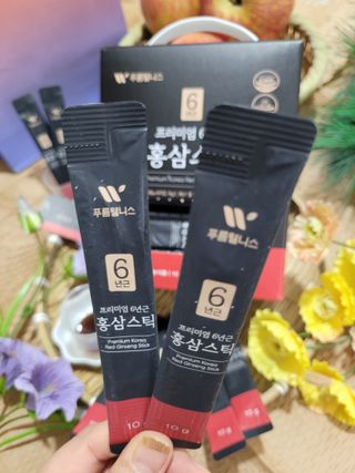 [푸름웰니스] 프리미엄 6년근 홍삼스틱 3mg x 100포 — 5점을 준 리뷰어가 2022년 3월 올린 사용 사진