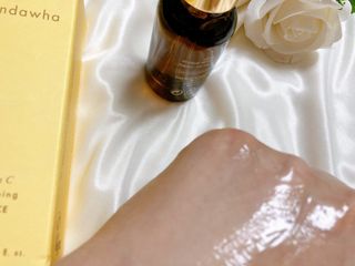 스킨큐어 산다화 비타민c 화이트닝 에센스 30ml — 5점을 준 리뷰어가 2023년 7월 올린 사용 사진