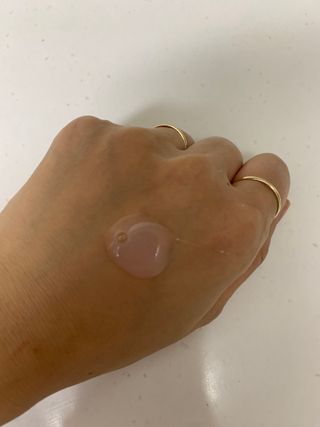 나우 [리브엠] 123억개 엑소좀으로 채운 눈부신 광채, 엑소코어 화이트닝 텐션 앰플 — 5점을 준 리뷰어가 2023년 10월 올린 사용 사진