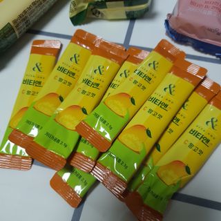 비타앤C 레몬맛, 망고맛 — 5점을 준 리뷰어가 2021년 6월 올린 사용 사진