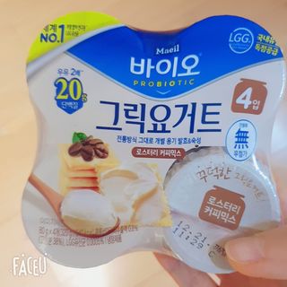 매일바이오 그릭요거트 오리지널 플레인 4개, 로스터리 커피믹스 4개 — 1점을 준 리뷰어가 2021년 12월 올린 사용 사진