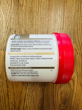 Swisse 스위스 고함량 프로폴리스 2,000mg 210정 — 4.5점을 준 리뷰어가 2021년 11월 올린 사용 사진