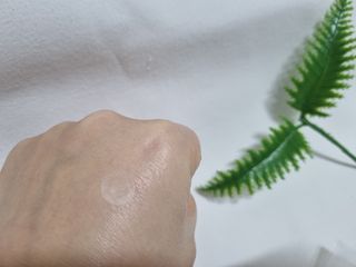 [큐어반H 스팟] 자외선 99프로 차단되는 스틱타입 스팟밴드(1팩 / 66매입) — 5점을 준 리뷰어가 2023년 1월 올린 사용 사진