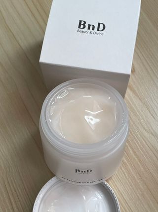 비엔디 프리용[한/영]BnD 바디 주름개선 엉덩이크림 — 5점을 준 리뷰어가 2024년 10월 올린 사용 사진