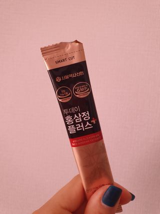 서울약사신협_투데이홍삼정플러스스틱_10g x 30포 — 5점을 준 리뷰어가 2021년 1월 올린 사용 사진