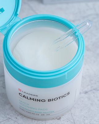 리더스코스메틱 리더스 카밍 바이오틱스 퀵 수딩 패드 — 5점을 준 리뷰어가 2022년 8월 올린 사용 사진