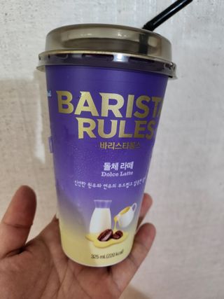 바리스타룰스 돌체 라떼 — 5점을 준 리뷰어가 2023년 4월 올린 사용 사진