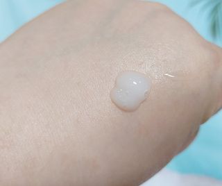 유엔엔아이오피피에이 유앤앤아이오피피에이오빠 시카 올인원 세럼 — 5점을 준 리뷰어가 2022년 6월 올린 사용 사진