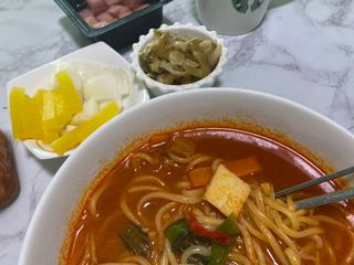 루시델리 야미하우스 홍콩 스파이시 프리미엄 짜사이 무침 500g — 3.5점을 준 리뷰어가 2024년 9월 올린 사용 사진