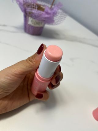 스킨큐어 산다화 카멜리아 안티 링클 멀티밤 — 5점을 준 리뷰어가 2022년 12월 올린 사용 사진