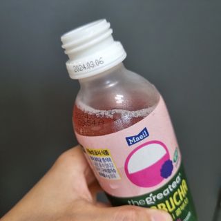 더그레잇티 콤부차 [매일유업] 더그레잇티 44kcal 콤부차 300ml *12개입 (오리지널 6개+베리리치 6개) — 5점을 준 리뷰어가 2023년 7월 올린 사용 사진