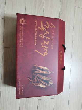 서울약사신협_프리미엄 6년근 홍삼진액_70mlx30포 — 4점을 준 리뷰어가 2021년 2월 올린 사용 사진