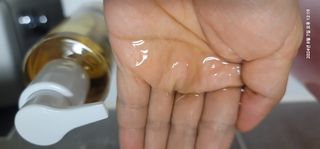 스킨1004 [SKIN1004] 마다가스카르 센텔라 라이트 클렌징 오일 200ml — 5점을 준 리뷰어가 2024년 8월 올린 사용 사진