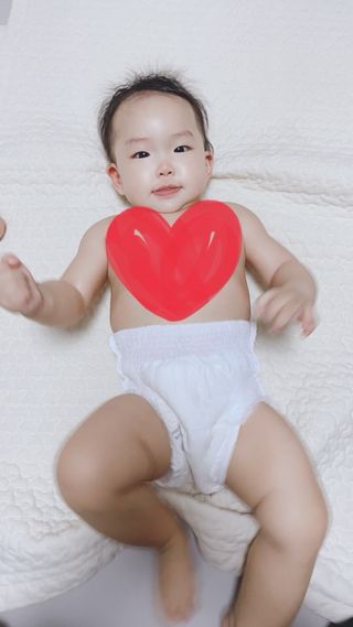 마더케이 처음 화이트라벨 팬티기저귀 — 5점을 준 리뷰어가 2021년 10월 올린 사용 사진