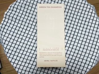 프리마인 더이상 뻣뻣하고 효과없는 탈모샴푸는 NO. 근본부터 케어하는 셀베이스 그린티샴푸(500ml) — 5점을 준 리뷰어가 2023년 4월 올린 사용 사진