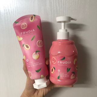 [후르디아] 복숭아 바디워시+바디에센스 세트 — 5점을 준 리뷰어가 2021년 3월 올린 사용 사진
