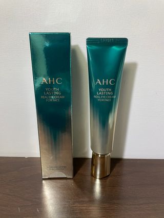 [NEW 탄력유턴 아이크림] AHC 유스 래스팅 리얼 아이크림 포 페이스 — 5점을 준 리뷰어가 2021년 2월 올린 사용 사진