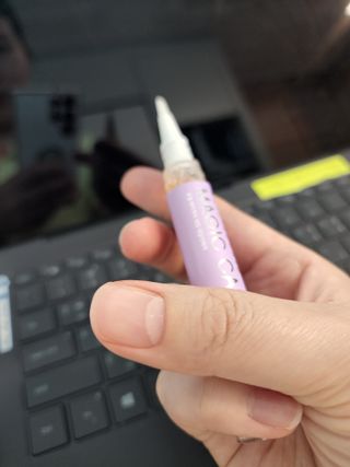 뷰젤 매직케어 네일솔루션 손발톱 보습 영양제 펜슬타입 5ml — 5점을 준 리뷰어가 2022년 3월 올린 사용 사진