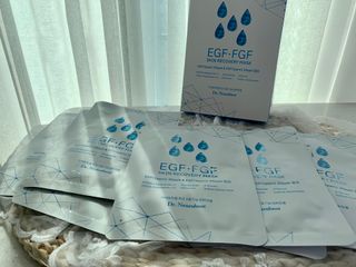 Dr.느루벗 느루벗 EGF FGF 스킨 리커버리 마스크 10장 — 5점을 준 리뷰어가 2021년 4월 올린 사용 사진