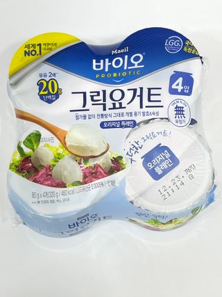 매일바이오 그릭요거트 오리지널 플레인 4개, 로스터리 커피믹스 4개 — 4.5점을 준 리뷰어가 2021년 12월 올린 사용 사진