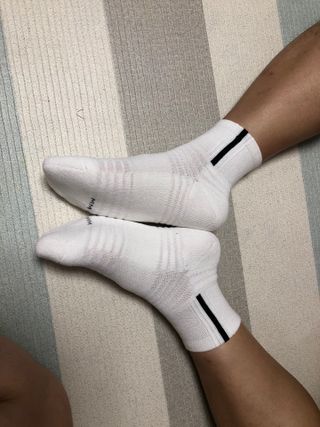 [사이즈가 있는 양말 필로이] 남자 골프 스포츠 발목 양말 2족 세트【 S, M, L, XL】4가지 사이즈 — 5점을 준 리뷰어가 2022년 8월 올린 사용 사진