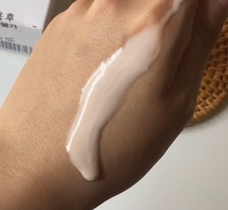 산수시 데포 세럼 수분 물광 비타민 에센스 50ml 기초화장품 — 5점을 준 리뷰어가 2021년 8월 올린 사용 사진