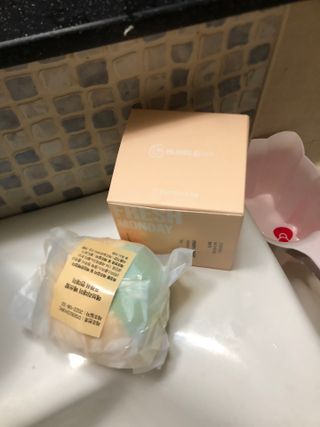 소담스퀘어 상암 Evreryday Bath Bomb Day7(에브리데이 배쓰밤 데이7) / 7종 중 2종 랜덤발송 — 5점을 준 리뷰어가 2022년 11월 올린 사용 사진