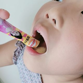 광동생활건강 비타500 팝핑스틱 — 5점을 준 리뷰어가 2023년 8월 올린 사용 사진