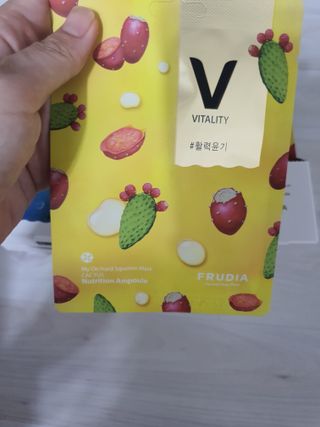 [후르디아] 골라쓰는 비건마스크팩 2종 -백년초 / 망고 — 5점을 준 리뷰어가 2021년 9월 올린 사용 사진